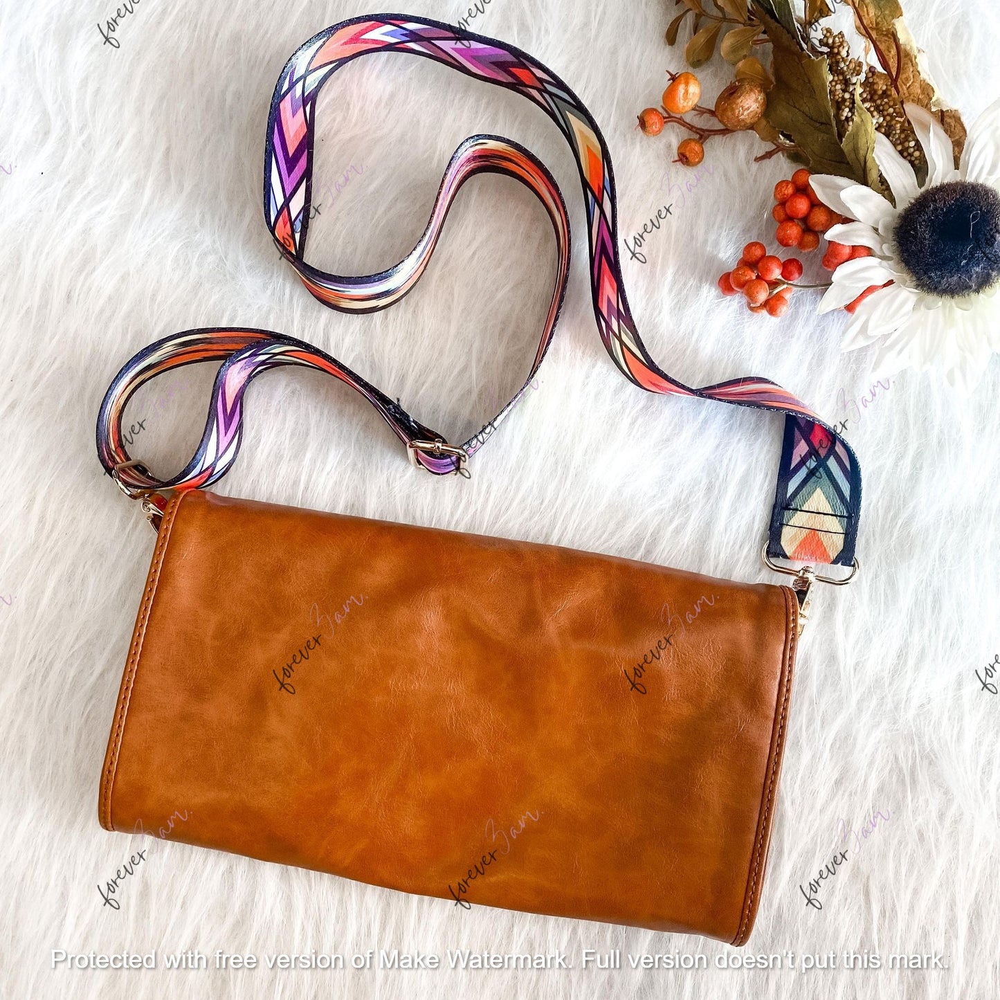 RTS: CLUTCH/CROSSBODY VEGAN LEATHER PURSE*