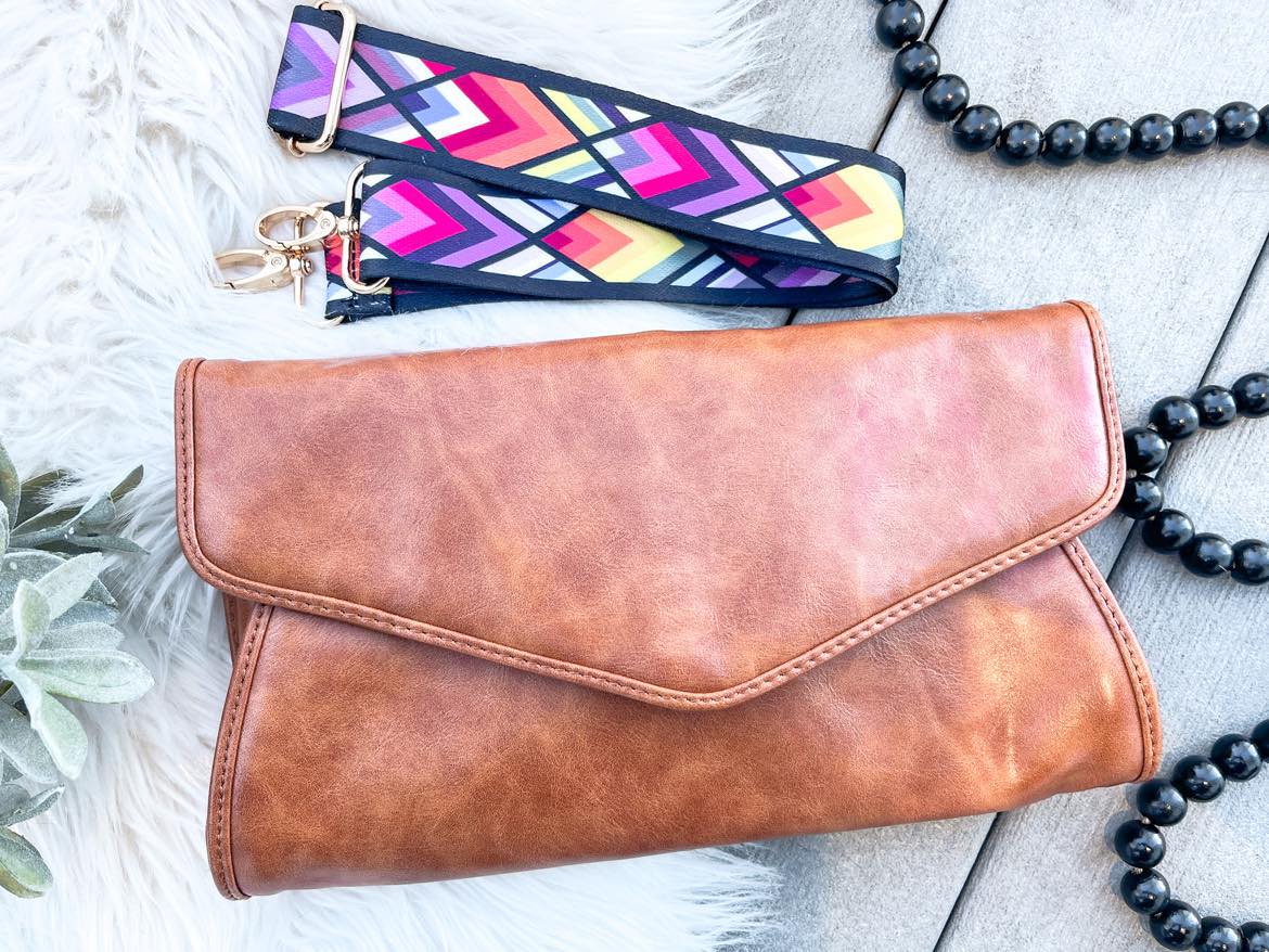 RTS: CLUTCH/CROSSBODY VEGAN LEATHER PURSE*